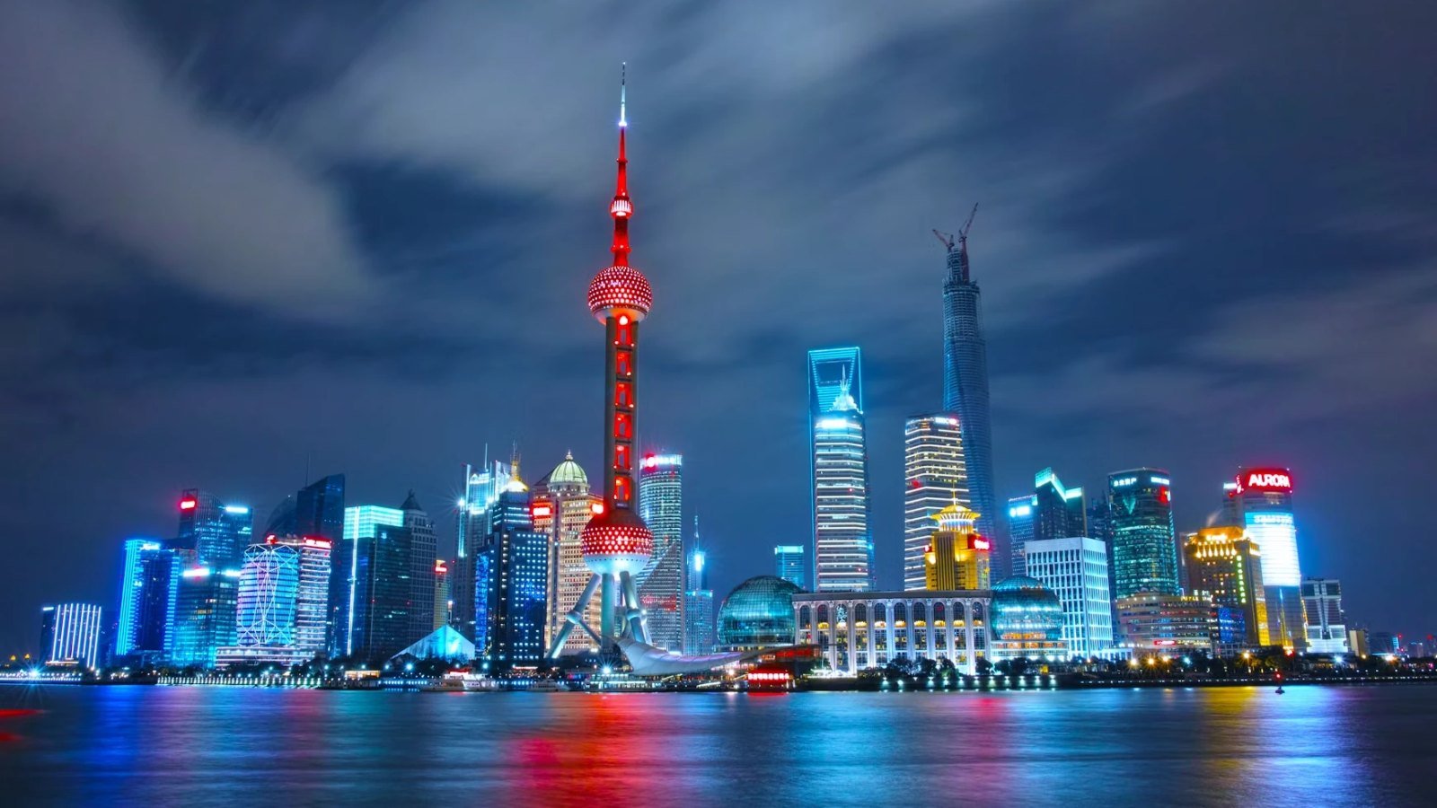 中国5月经济数据分化：零售销售下降，工业生产保持增长