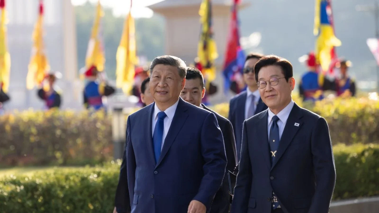 李在明支持率跌至37%后重申不寻求连任，中韩最高领导人任期机制形成对照