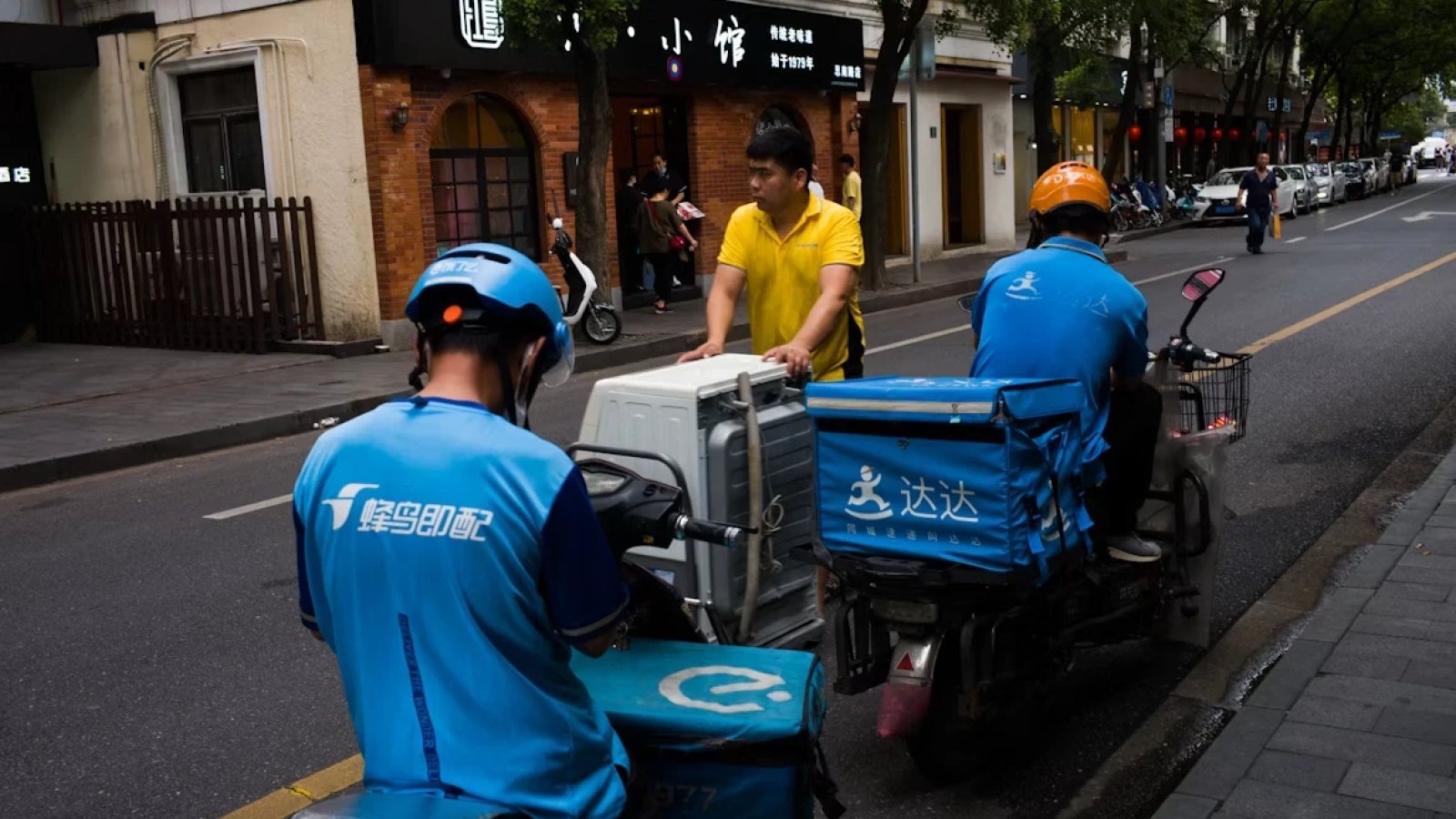 中国青年就业压力再受关注：“灵活就业”背后的现实落差与信心考验